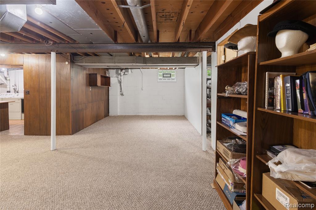 4327 Lancashire, Milford, MI 48380 — Photo 29