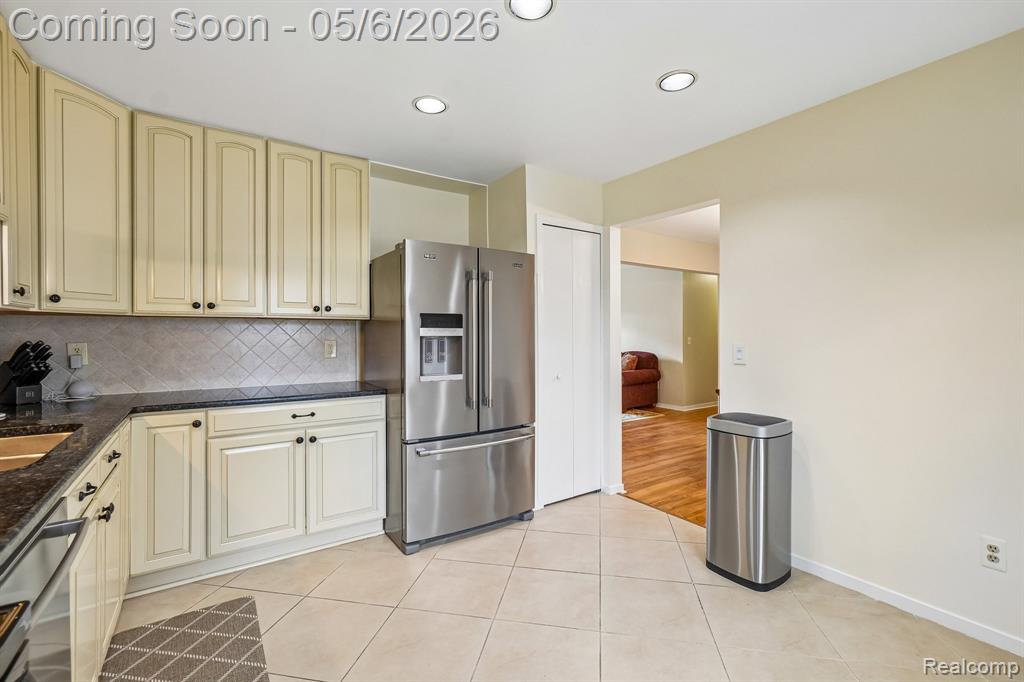 7132 Clements, West Bloomfield, MI — Photo 10
