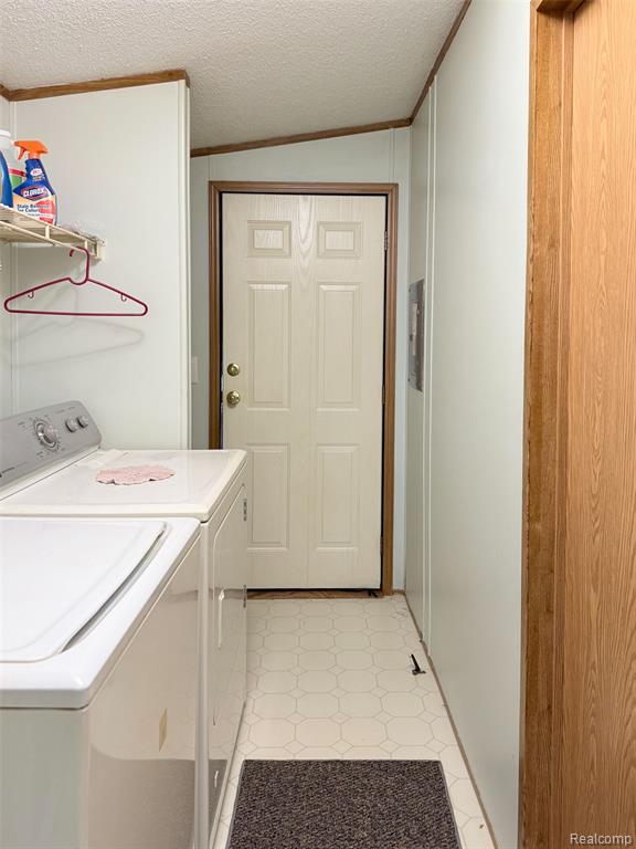 8737 Daniel Drive, Newport, MI 48166 — Photo 16