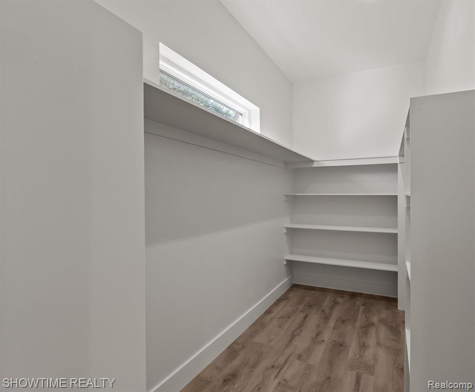 5636 Paris, Sterling Heights, MI 48310 — Photo 19