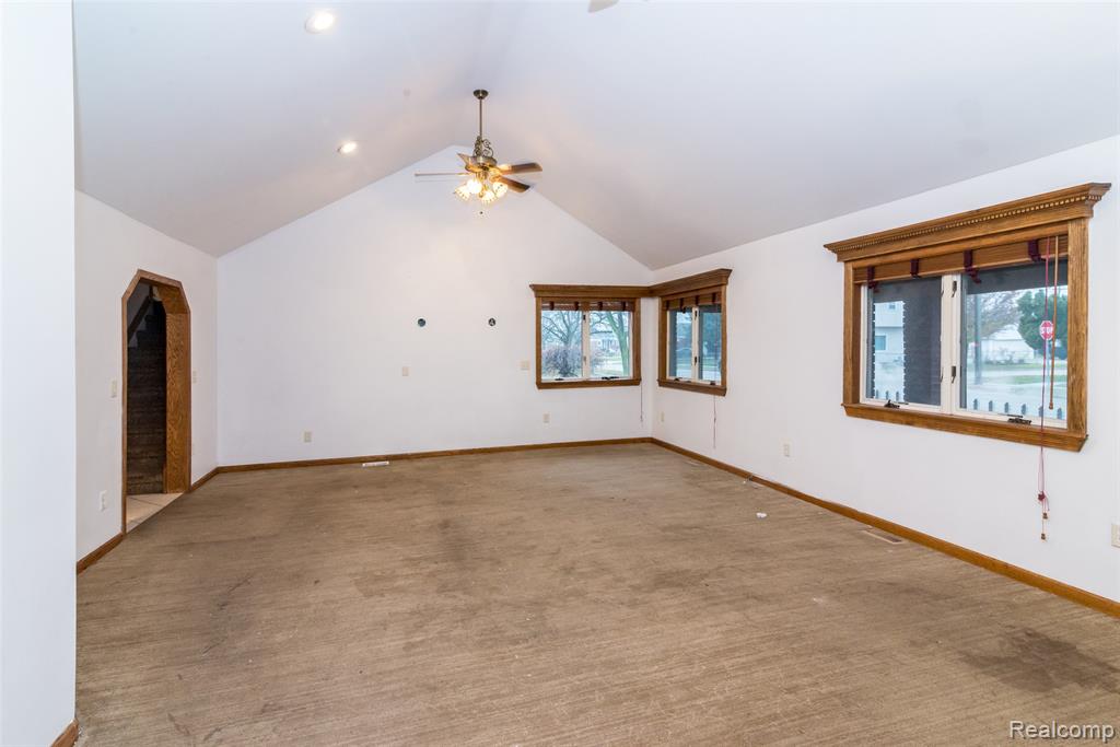 30000 Oakgrove Street, Saint Clair Shores, MI 48082 — Photo 15