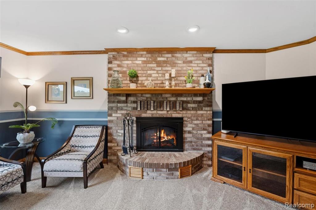 125 Olde Franklin Drive, Howell, MI 48855 — Photo 18