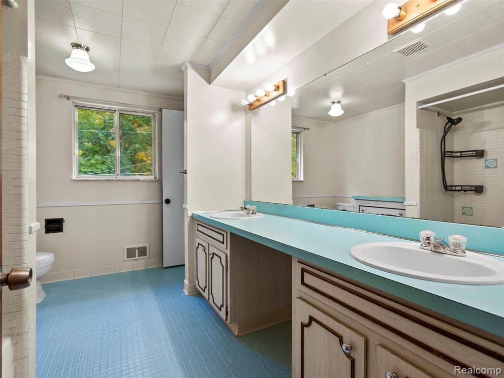 47848 Sonnett Drive, Macomb, MI 48042 — Photo 17