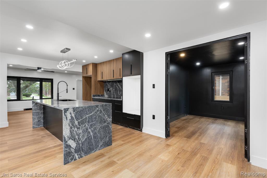5075 Harvard Road, Detroit, MI 48224 — Photo 7