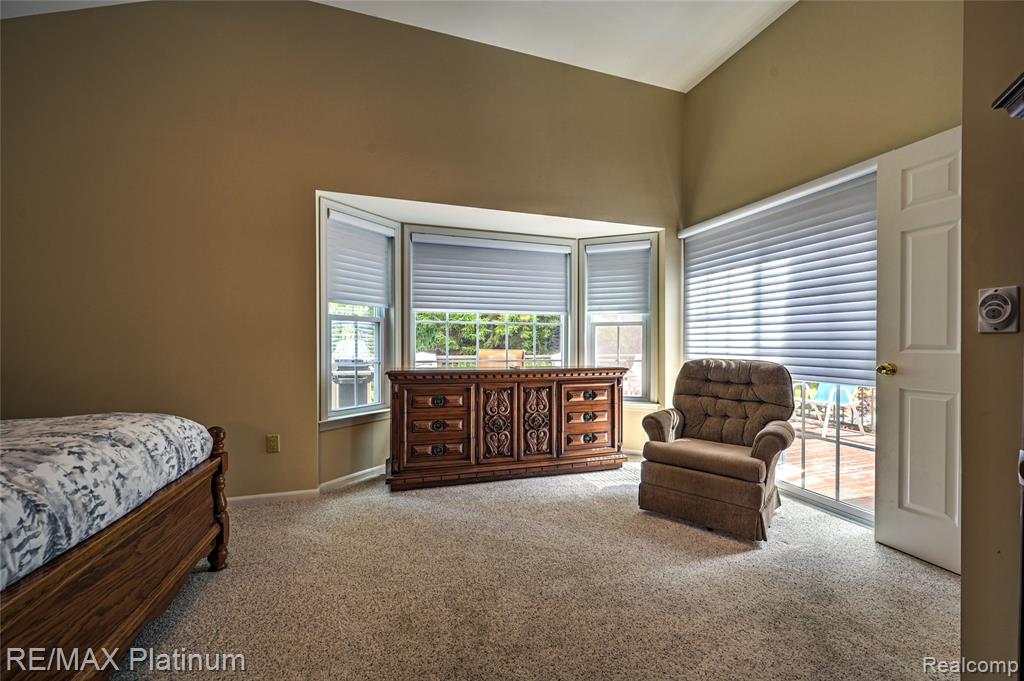 807 Whisperwood Drive, 70, Fenton, MI 48430 — Photo 30