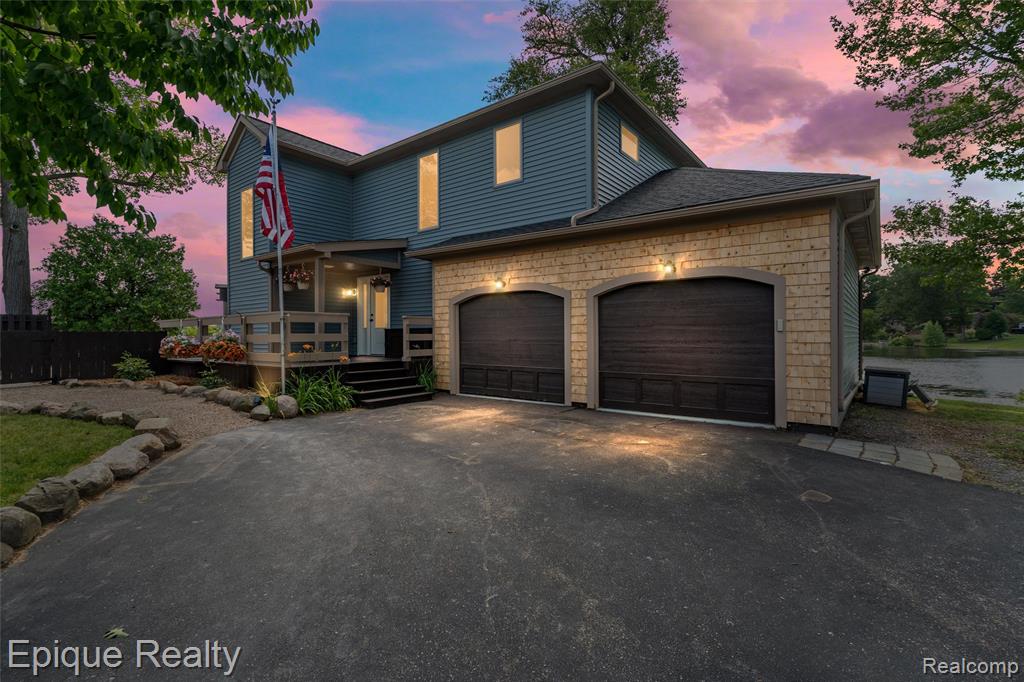 800 Kimberly, Lake Orion, MI 48362 — Photo 2
