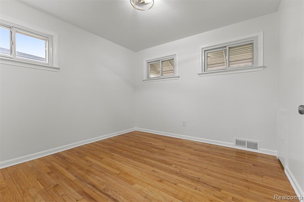 462 Clair Street, Garden City, MI — Photo 19
