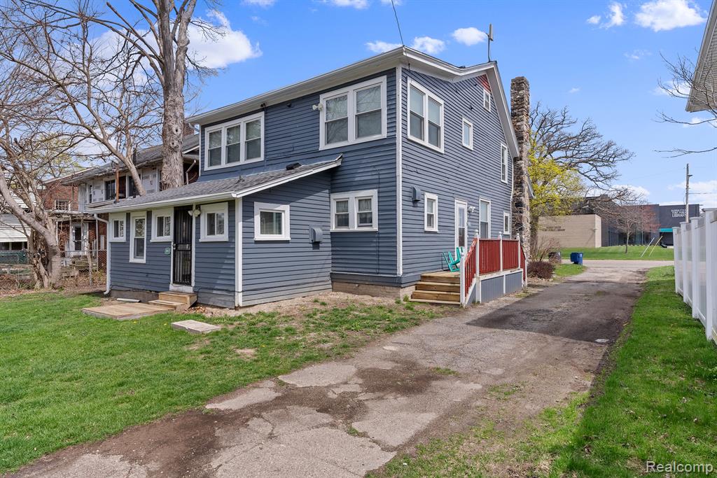 424 CRAPO Street, Flint, MI 48503 — Photo 5