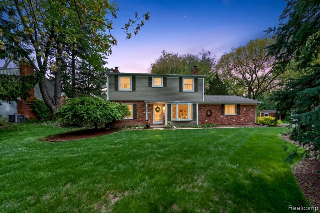 3560 Beach Road, Troy, MI 48084 — front exterior