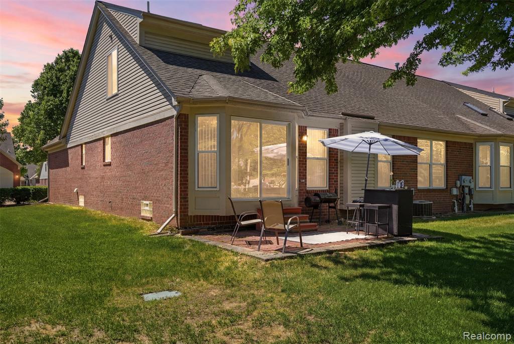 4421 Honeysuckle Drive, Sterling Heights, MI 48314 — Photo 52