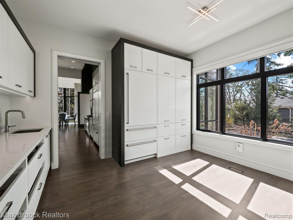 4890 Charing Cross Road, Bloomfield Hills, MI 48304 — Photo 13