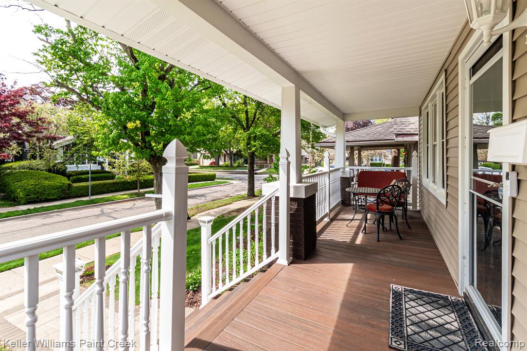 606 N CENTER Street, Royal Oak, MI 48067 — Photo 4