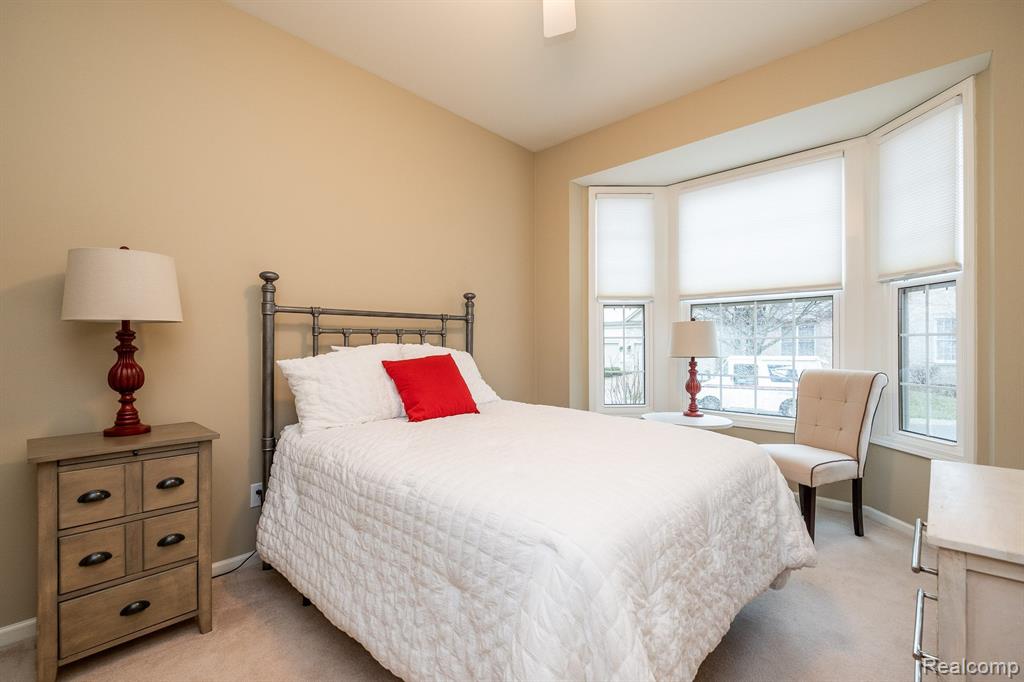 16189 FOREST LAKE Drive, 127, Northville, MI 48168 — Photo 24