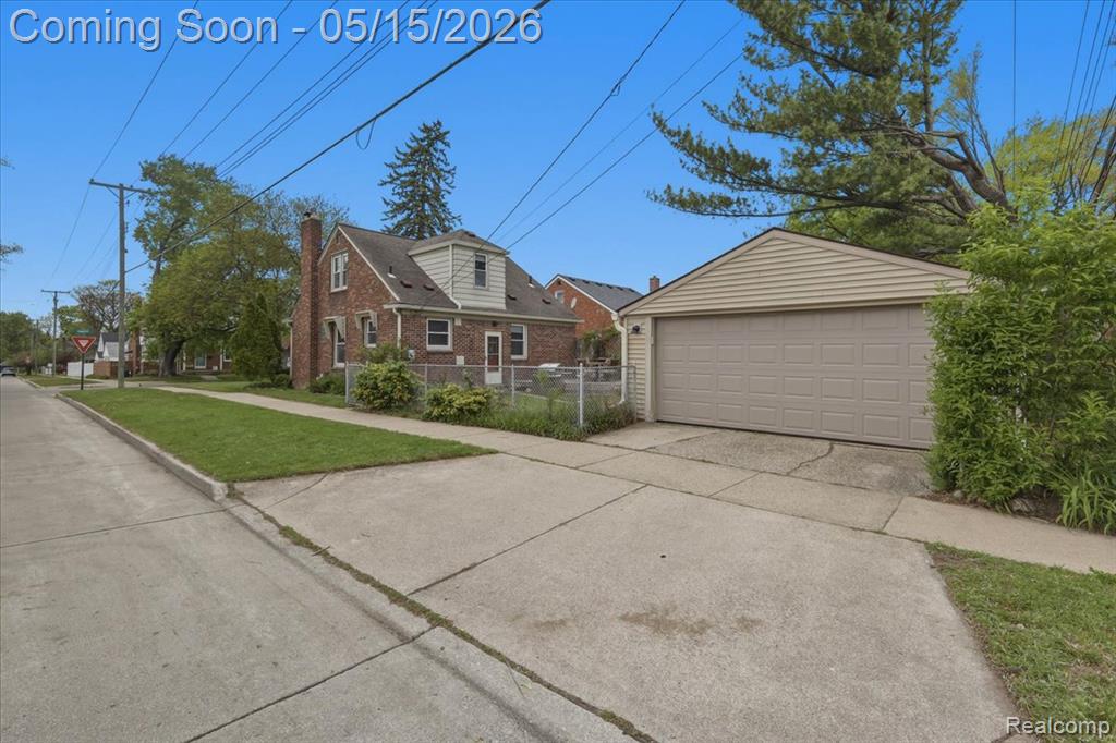 23200 Forest Street, Oak Park, MI 48237 — Photo 35