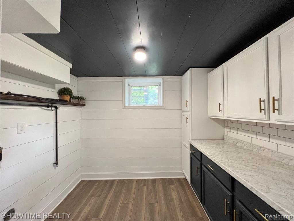 159 S HIGH Street, MI 48419 — Photo 16