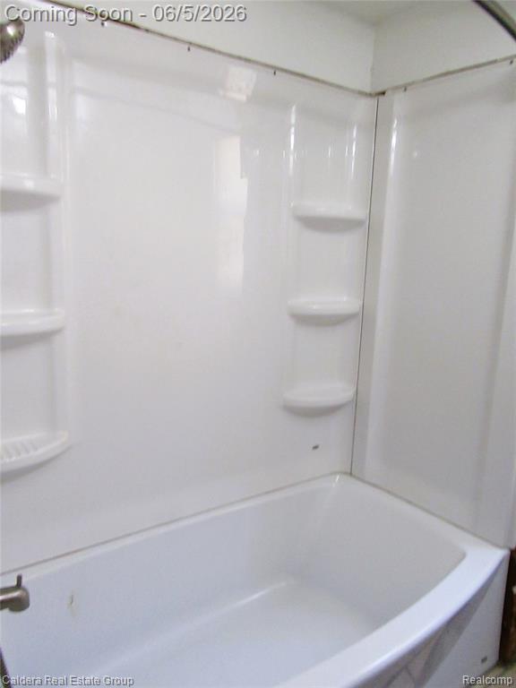 15556 Veronica Avenue, Eastpointe, MI 48021 — Photo 19