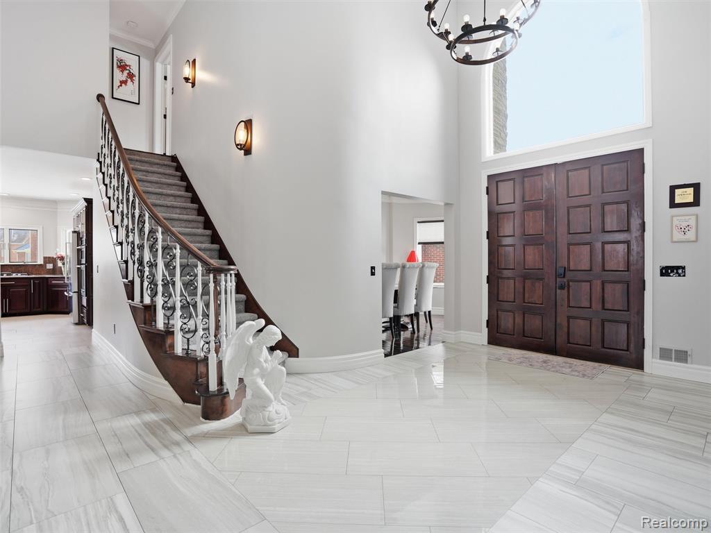 54465 Birchfield Drive E, Shelby Twp, MI 48316 — Photo 11
