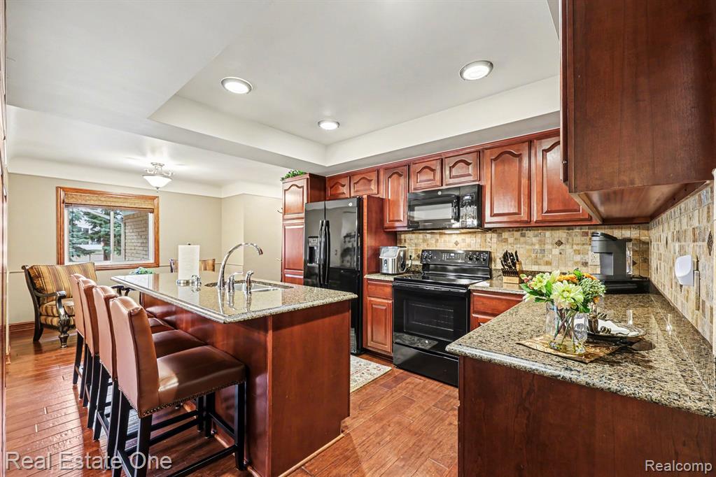 55689 Nocturne Court, Shelby Twp, MI 48316 — Photo 13