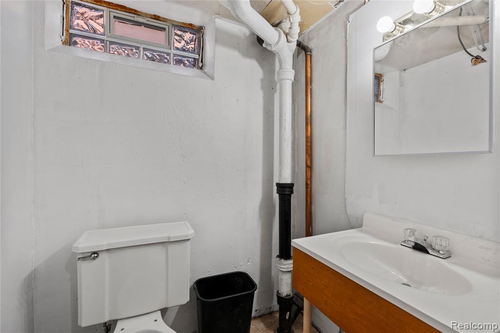 15460 Fielding Street, Detroit, MI 48223 — Photo 16