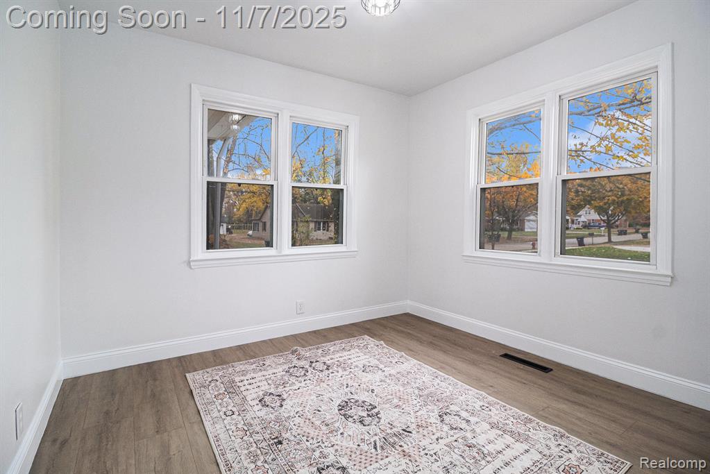 5555 Kreger Street, Sterling Heights, MI 48310 — Photo 11