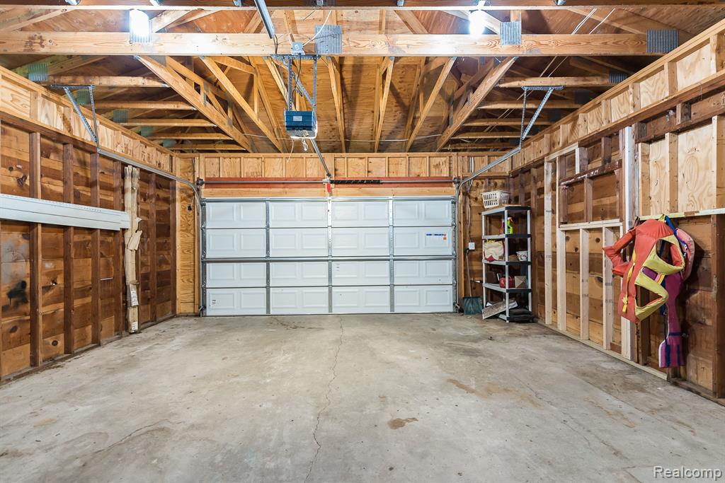 7636 THARP Drive, Whitmore Lake, MI 48189 — Photo 65