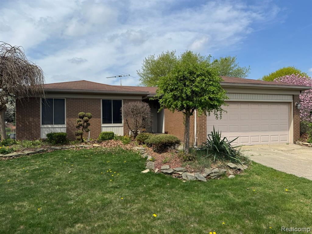 41243 MUELLER Street, Clinton Twp, MI 48038 — Photo 4