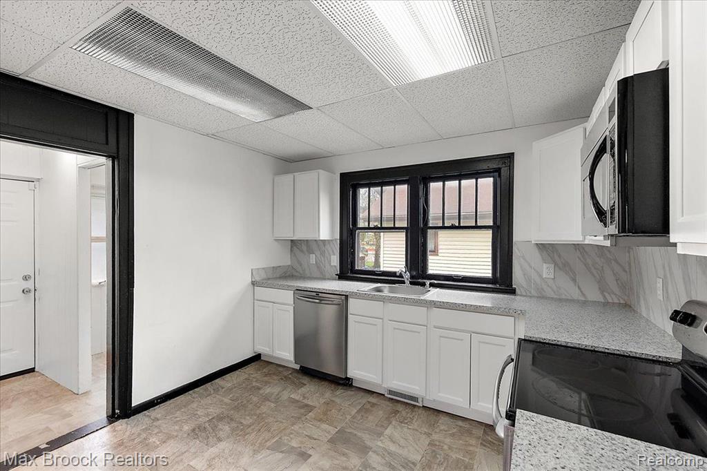 503 N WASHINGTON Avenue, Royal Oak, MI 48067 — Photo 14