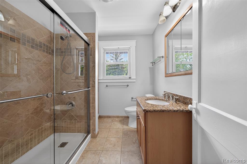 529 E Lincoln Avenue, Royal Oak, MI 48067 — Photo 18