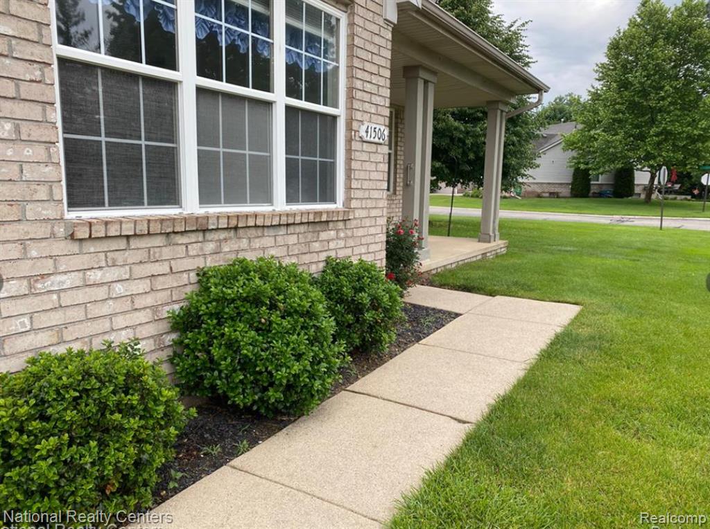 41506 GREENSPIRE Drive, Clinton Twp, MI 48038 — Photo 4