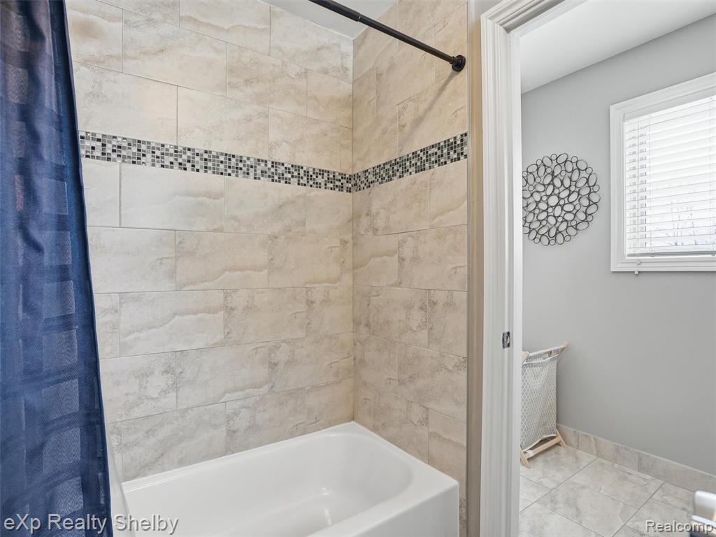 6424 Shadydale Drive, Shelby Twp, MI 48316 — Photo 42