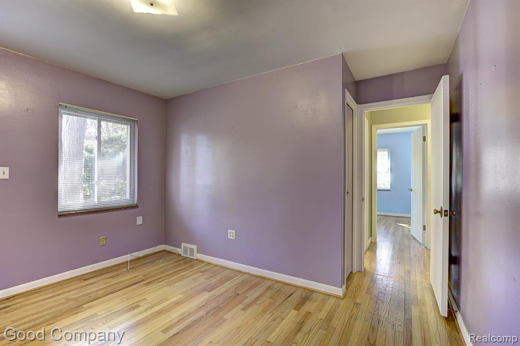 31160 E Rutland Street, Beverly Hills, MI 48025 — Photo 19