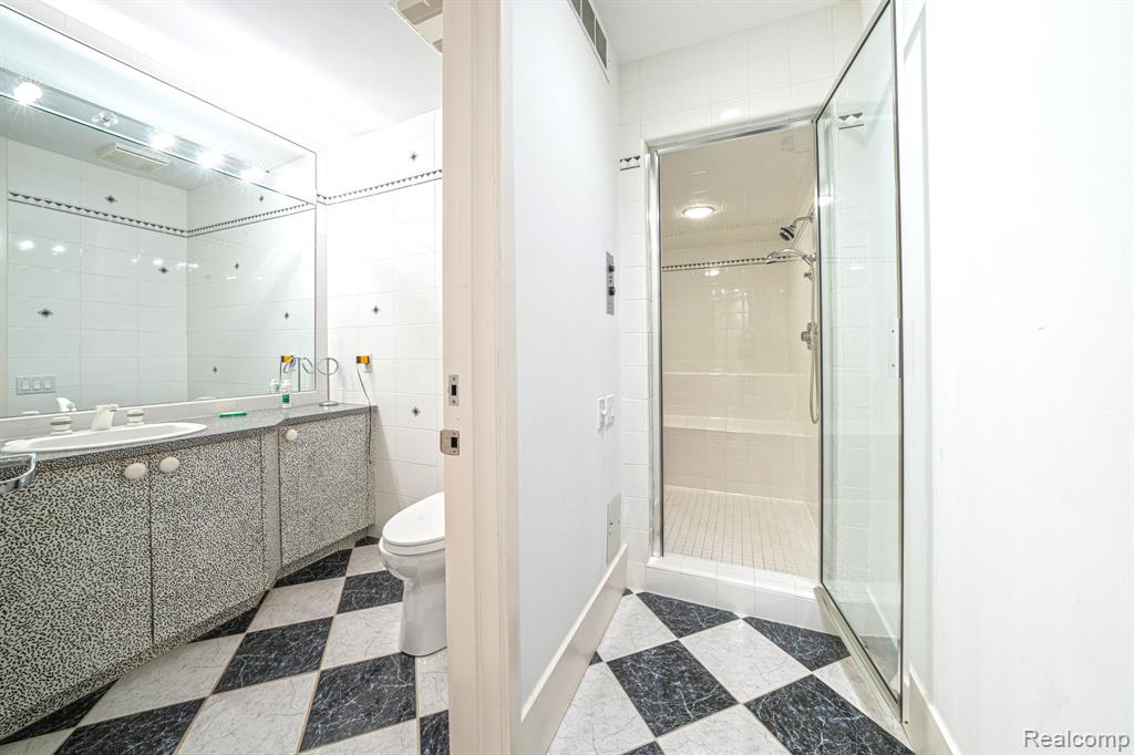 1744 Heron Ridge Drive, Bloomfield Hills, MI, 48302
