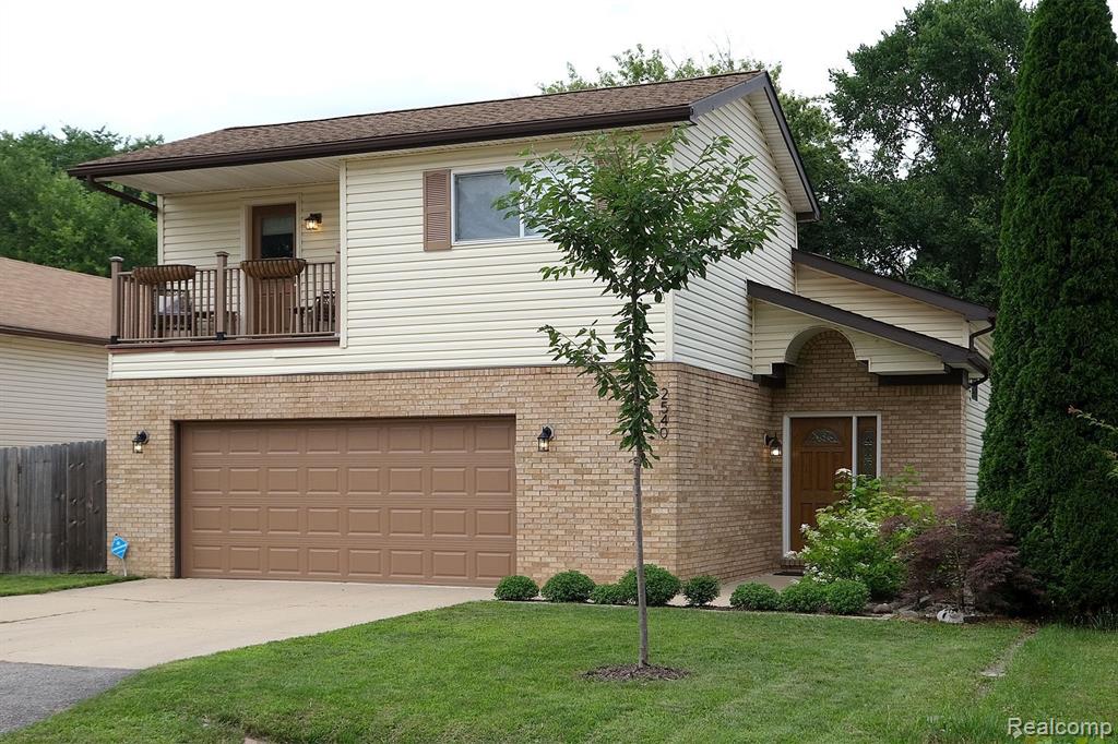 2540 SOUTHLAWN Street, Ypsilanti, MI 48197 — Photo 2