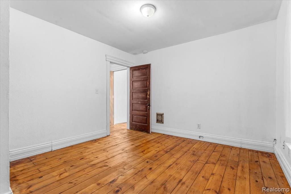 585 W Grand Boulevard, Detroit, MI 48216 — Photo 22