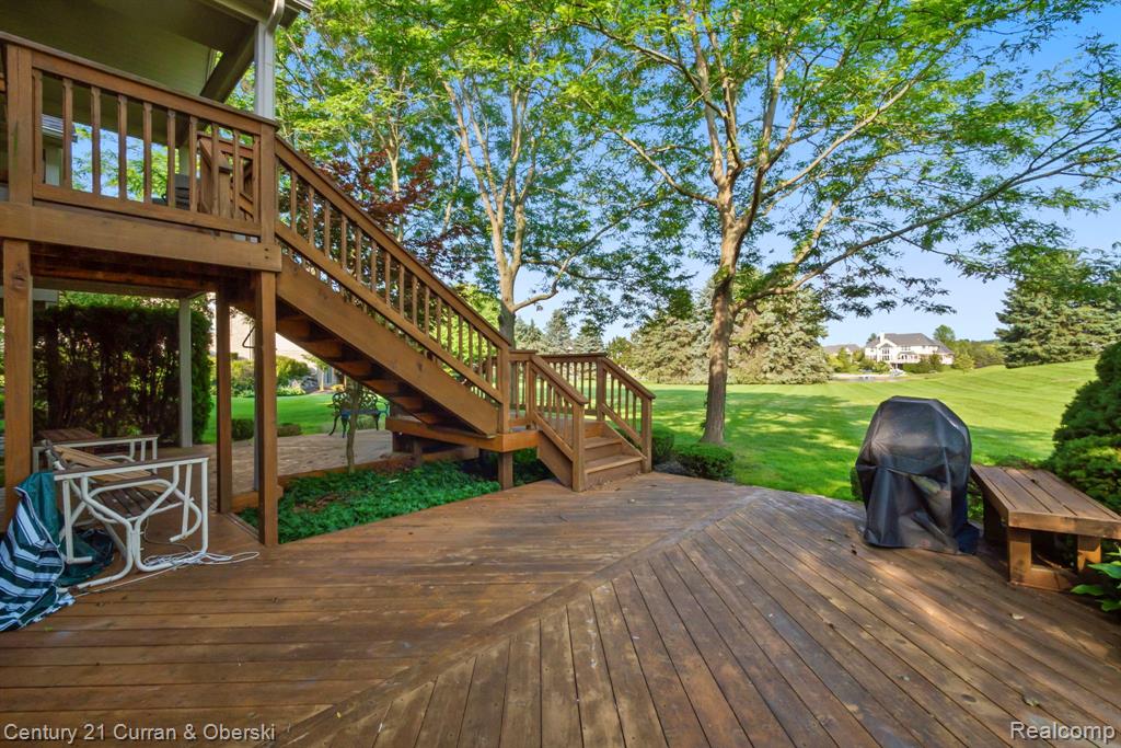 18215 Blue Heron Drive W, Northville, MI 48168 — Photo 41