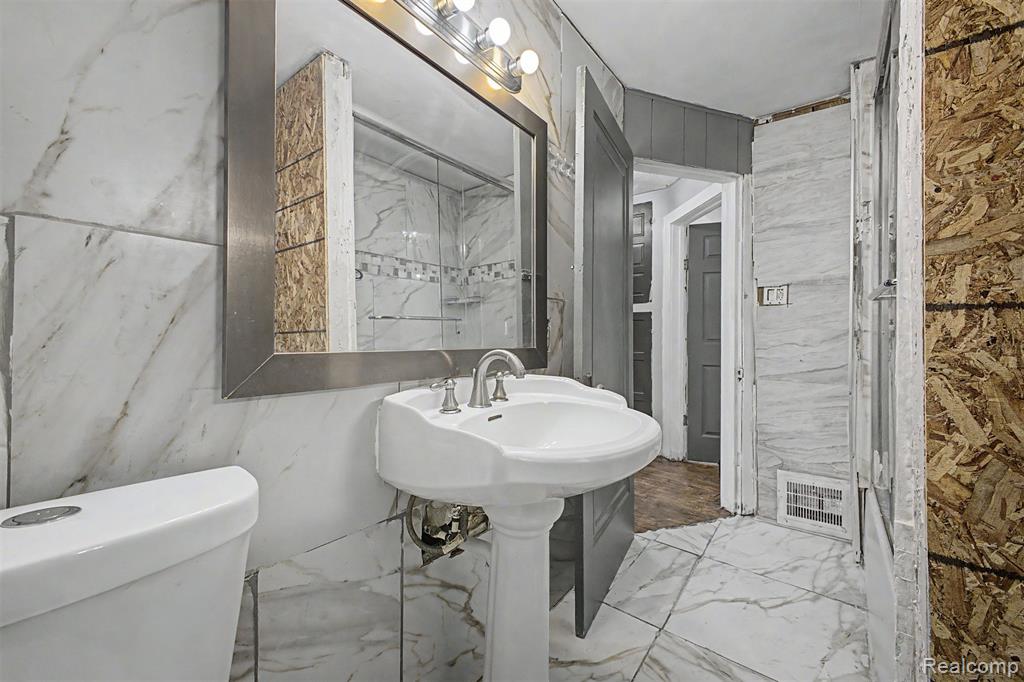 6539 Greenview Avenue, Detroit, MI 48228 — Photo 16