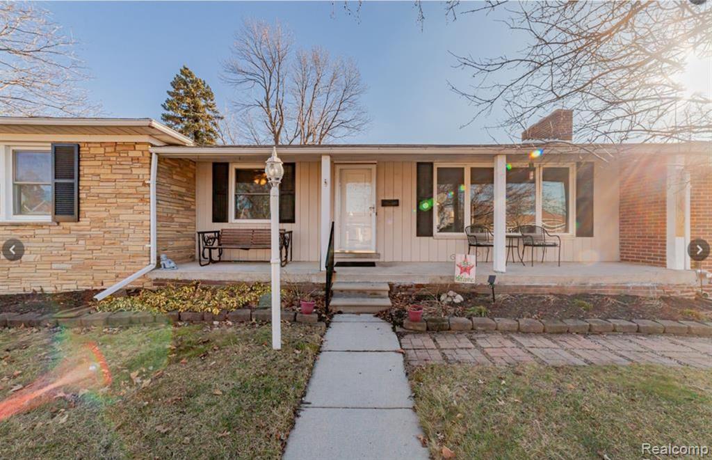 8180 Racine Road, Warren, MI 48093 — front exterior