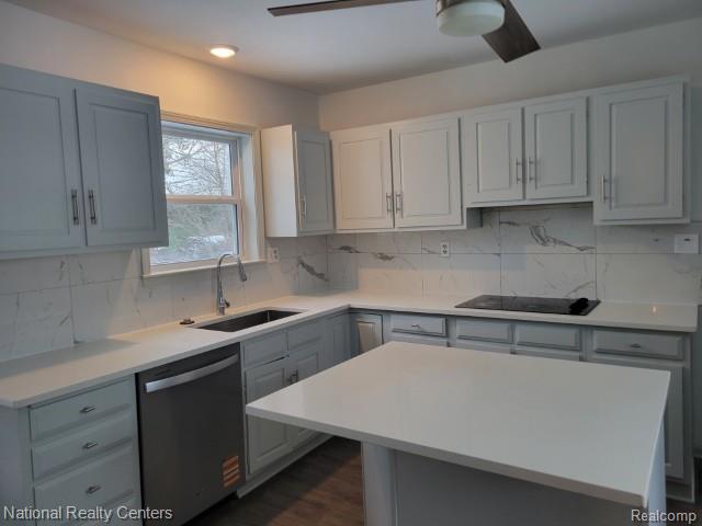 60001 E 8 MILE Road, South Lyon, MI 48178 — Photo 32