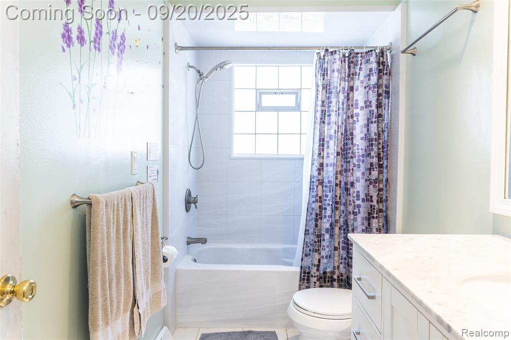 9254 Semindale, Clarkston, MI — Photo 19