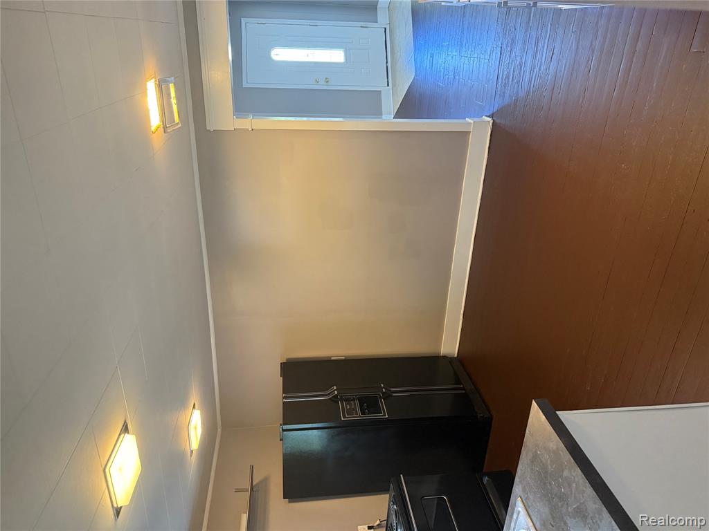 479 Cambridge Road, Royal Oak, MI 48067 — Photo 17