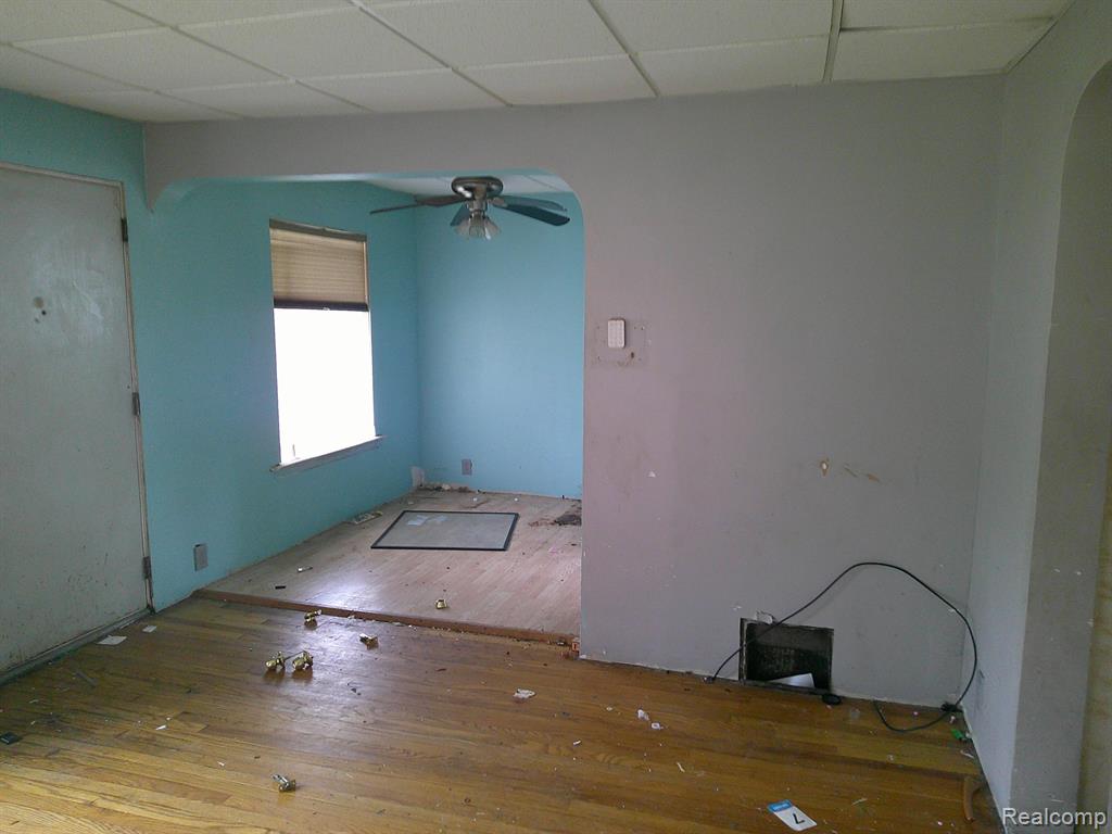 418 E BALTIMORE Boulevard, Flint, MI 48505 — Photo 15