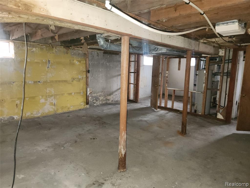 8372 Carlin Street, Detroit, MI 48228 — Photo 21