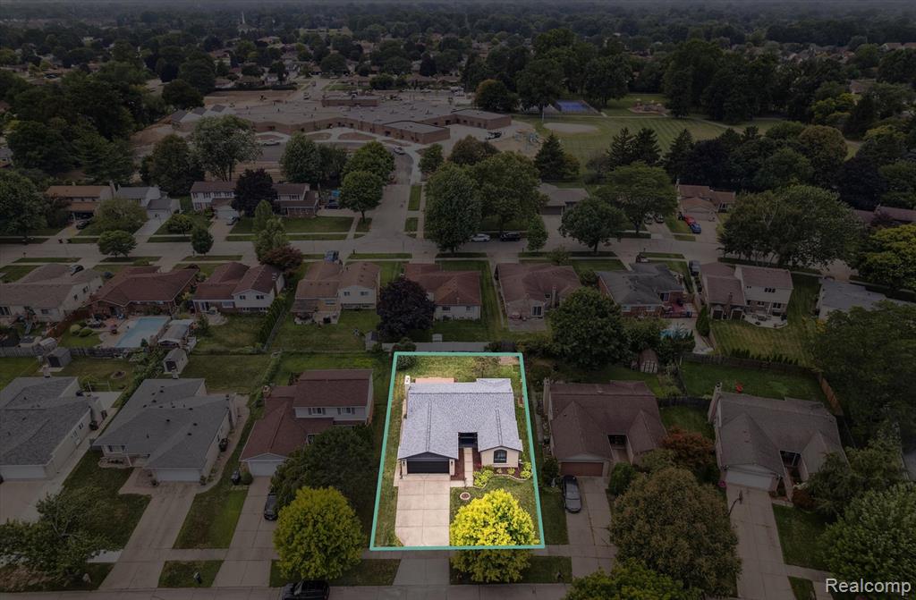 39659 Durand Drive, Sterling Heights, MI 48310 — Photo 32