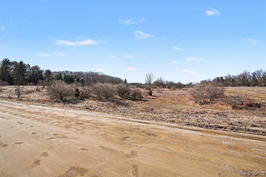 6951 Fish Lake Road, Holly, MI 48442 — Photo 3