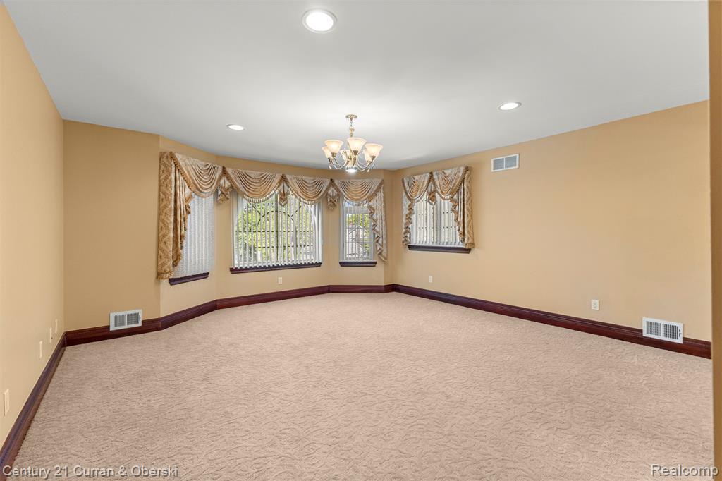 6318 Whitefield Street, Dearborn Heights, MI 48127 — Photo 44