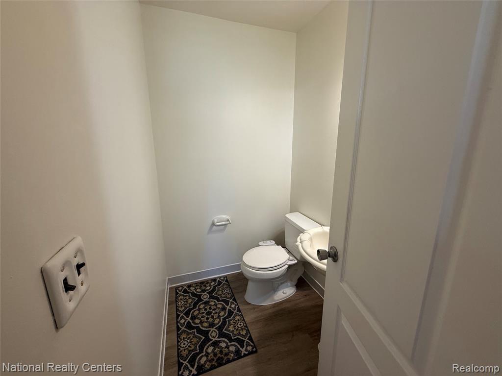 8416 Hickory Drive, Sterling Heights, MI 48312 — Photo 12