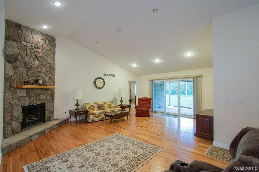 5112 BRYSON Lane, East China, MI — Photo 3