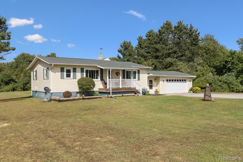 8260 Birch Run Road, Millington, MI 48746 — Photo 2