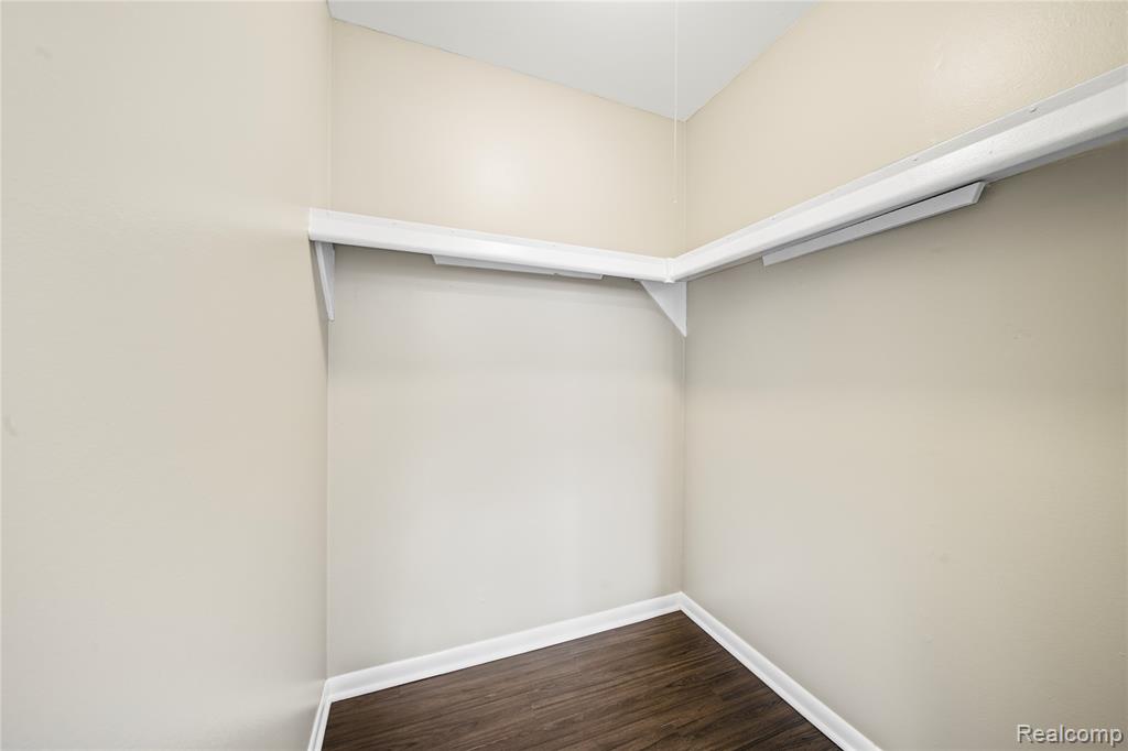 45200 Keding Street, Utica, MI 48317 — Photo 17