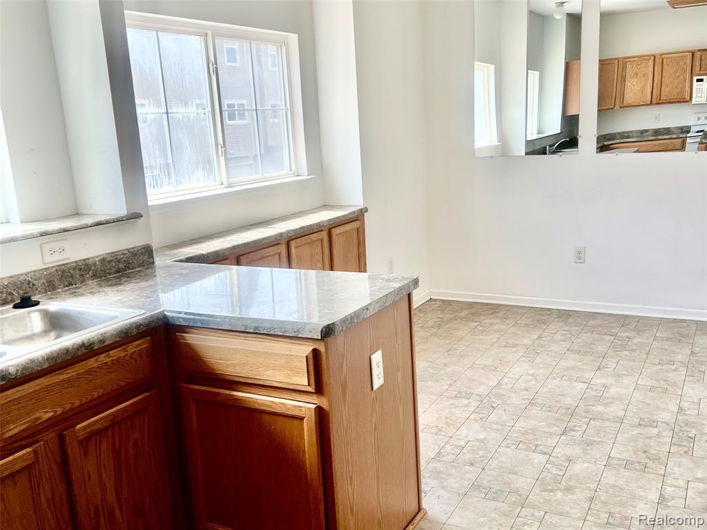 22678 Goddard Road N, Taylor, MI 48180 — Photo 14